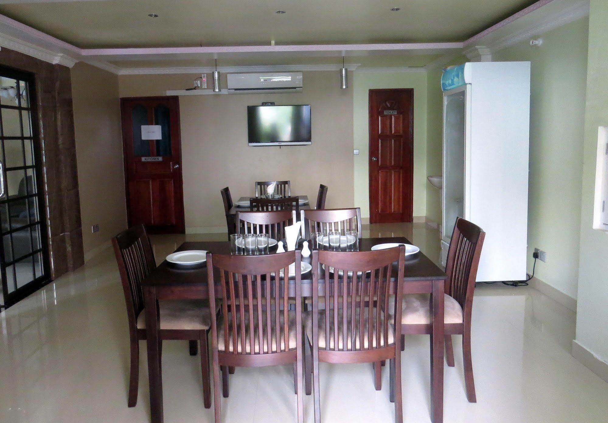 Coral Queen Inn 胡鲁马累 外观 照片